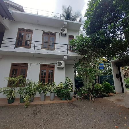 Emarald Holiday Homes Anuradhapura Esterno foto
