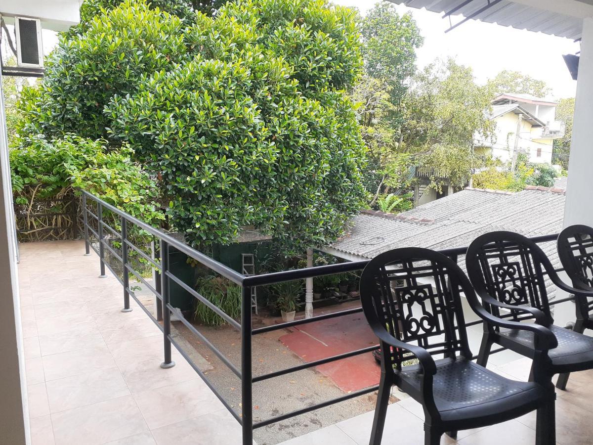 Emarald Holiday Homes Anuradhapura Esterno foto