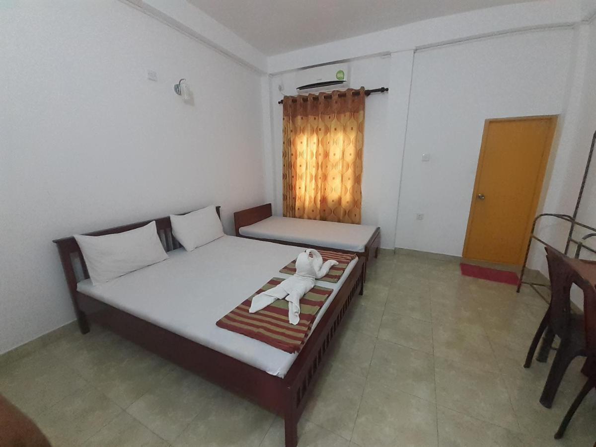 Emarald Holiday Homes Anuradhapura Esterno foto