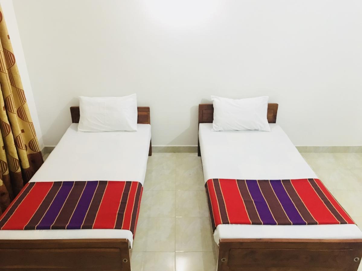 Emarald Holiday Homes Anuradhapura Esterno foto