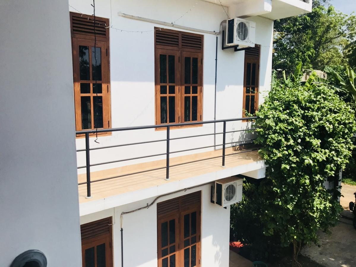 Emarald Holiday Homes Anuradhapura Esterno foto