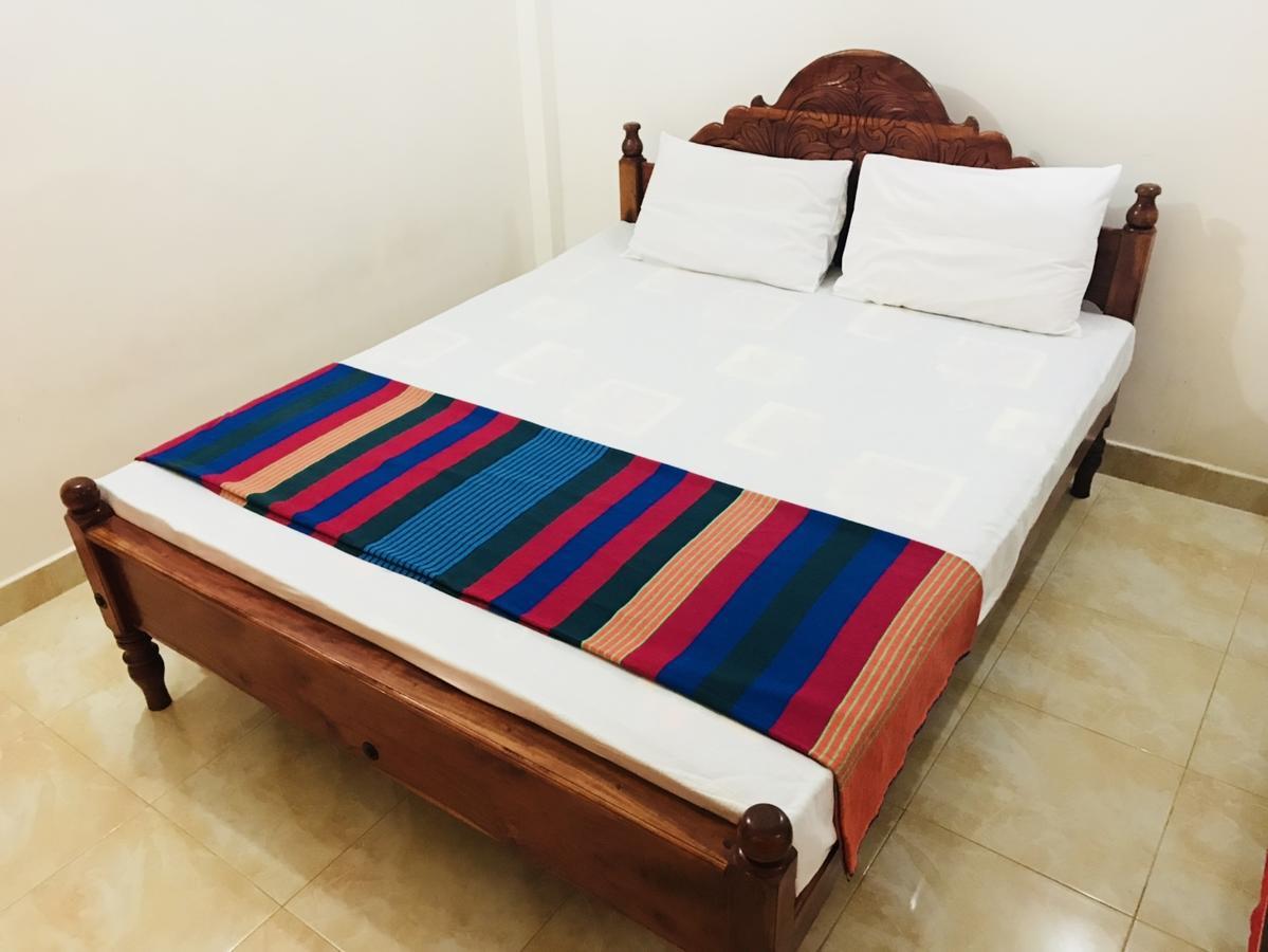 Emarald Holiday Homes Anuradhapura Esterno foto